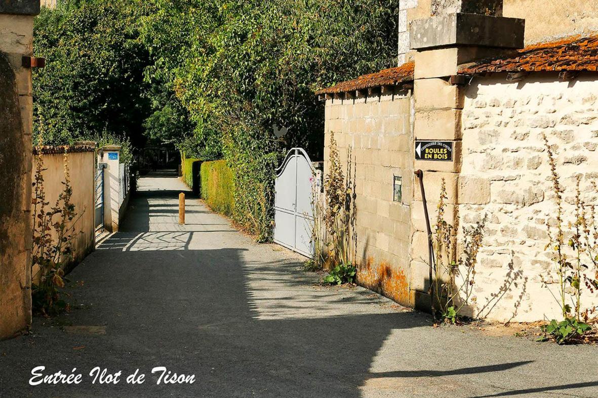 Les Jardins Du Clain Lejlighed Poitiers Eksteriør billede